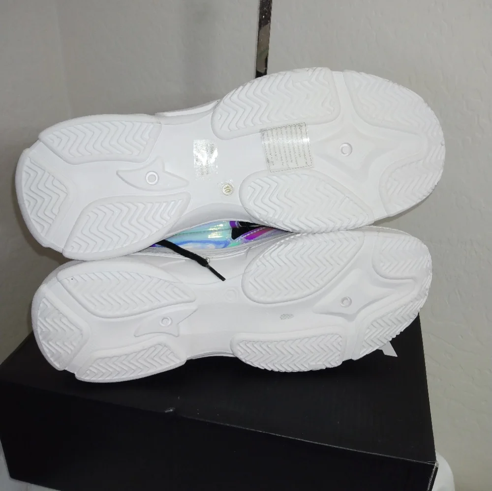 NWOT FASHION NOVA Athletic shoes 🌸🌸🌸🌸 - Picture 2 of 4